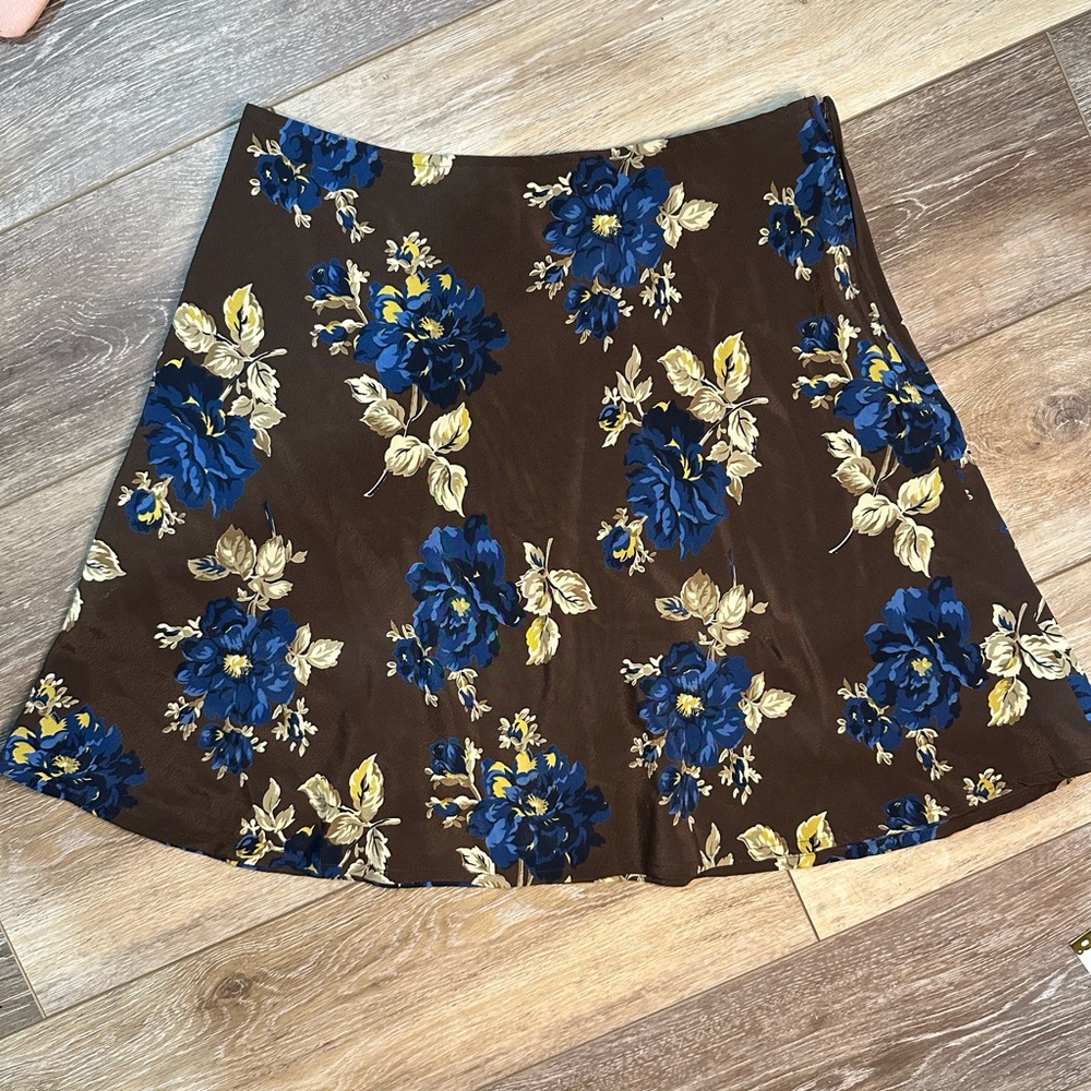 Old Navy Floral Mini Skirt in Brown and Blue